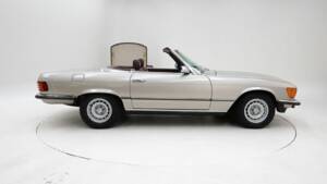 Image 9/15 de Mercedes-Benz 380 SL (1985)