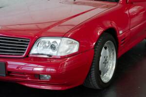 Image 2/50 de Mercedes-Benz SL 500 (1996)