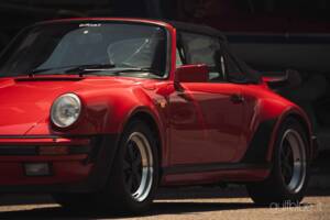 Image 60/72 of Porsche 911 Turbo 3.3 (1989)