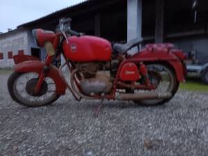 Immagine 6/6 di Gilera B300 (1963)