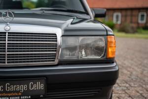Bild 5/74 von Mercedes-Benz 190 E (1990)