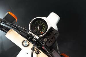 Bild 25/34 von BMW DUMMY (1987)