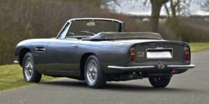 Imagen 13/50 de Aston Martin DB 6 Vantage Volante (1969)