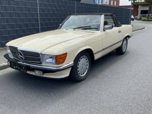 Image 4/31 of Mercedes-Benz 560 SL (1986)
