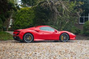 Bild 18/43 von Ferrari F8 Spider (2020)