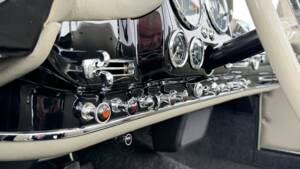 Image 43/51 of Mercedes-Benz 190 SL (1962)