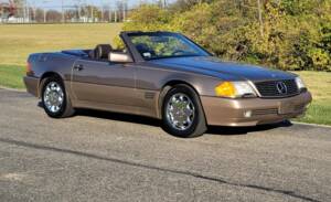 Image 6/17 of Mercedes-Benz 500 SL (1991)