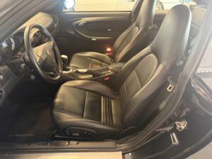 Bild 16/18 von Porsche 911 Carrera 4S (2003)