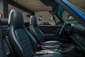 Image 20/25 of Porsche 911 Carrera 4 (1992)
