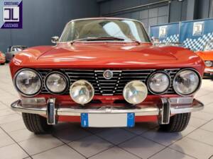 Bild 10/79 von Alfa Romeo 2000 GT Veloce (1971)