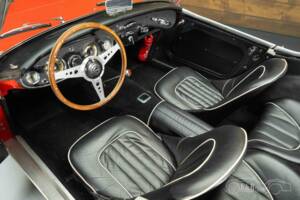 Imagen 10/19 de Austin-Healey 100/6 (BN4) (1958)