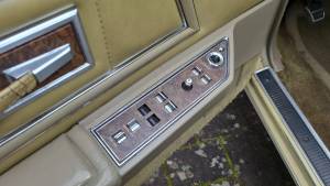 Image 15/34 of Lincoln Continental Mark IV (1974)