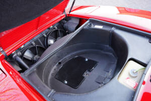 Image 20/50 de Ferrari 328 GTS (1989)