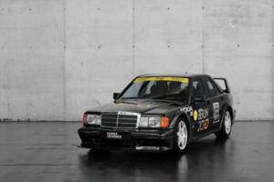 Imagen 5/50 de Mercedes-Benz 190 E 2.5-16 Evolution II (1990)