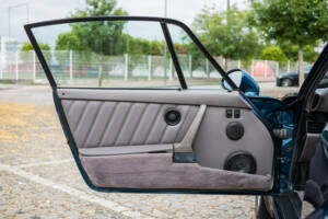 Immagine 53/87 di Porsche 911 Turbo 3.3 (1991)