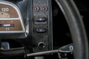 Image 21/50 of Citroën 2 CV 6 (1986)