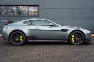 Bild 3/50 von Aston Martin V12 Vantage AMR (2017)