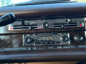 Image 25/29 de Mercedes-Benz 230 S (1965)