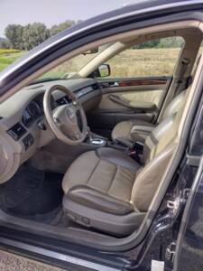 Image 7/9 de Audi A6 2.5 TDI allroad quattro (2005)