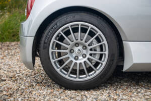 Image 19/26 de Renault Clio II V6 (2001)