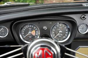 Bild 32/50 von MG MGB (1966)
