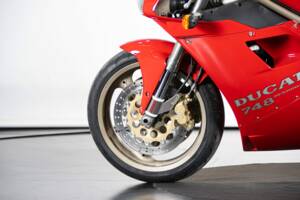 Imagen 21/50 de Ducati 748 S (1996)