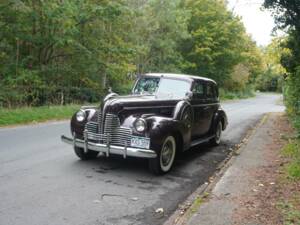 Image 3/20 of Buick 60 Century (1940)