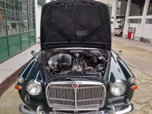 Image 30/34 of Rover 3 Litre Mk II (1963)