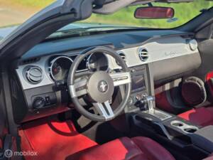 Bild 16/38 von Ford Mustang V6 (2006)