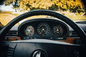 Afbeelding 14/16 van Mercedes-Benz 450 SEL 6,9 (1976)