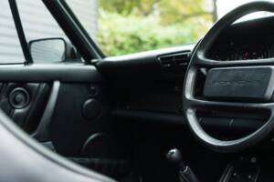 Image 46/67 of Porsche 911 Turbo 3.3 (1987)