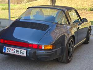 Bild 2/7 von Porsche 911 Carrera 3.2 (1988)