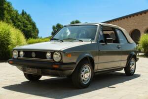 Image 2/50 de Volkswagen Golf Mk I Convertible 1.1 (1980)