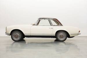 Image 7/8 of Mercedes-Benz 230 SL (1964)