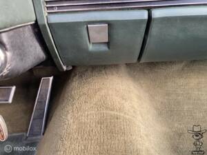 Bild 22/50 von Lincoln Continental Convertible (1966)