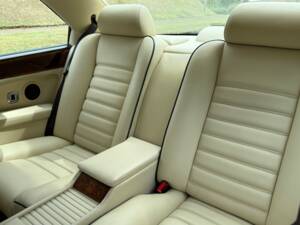 Bild 18/34 von Bentley Continental R (1995)