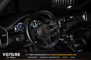 Bild 6/24 von Porsche Cayenne Coupé E-Hybrid (2022)