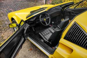 Bild 34/55 von Ferrari 328 GTS (1986)