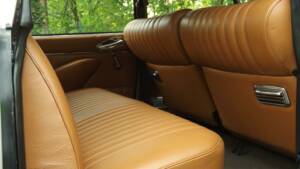 Image 14/35 of Citroën DS 21 Pallas (1969)