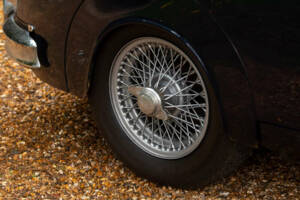 Image 43/50 of Jaguar Mk II 3.8 (1962)