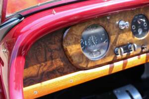 Bild 16/22 von Bentley Mark VI Vanden Plas DHC (1947)