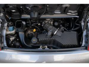 Bild 29/30 von Porsche 911 Carrera (2003)