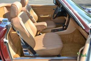 Image 40/50 of Mercedes-Benz 560 SL (1987)
