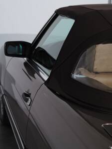 Image 37/50 of Mercedes-Benz 560 SL (1988)