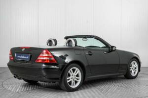 Bild 2/50 von Mercedes-Benz SLK 200 Kompressor (2001)