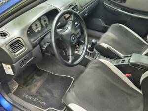Immagine 2/8 di Subaru Impreza 2.0 (1998)