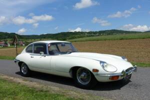 Image 7/39 de Jaguar XK-E (2+2) (1970)