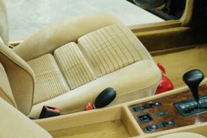 Bild 37/50 von Mercedes-Benz 380 SEC (1983)