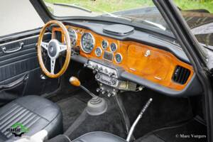 Image 12/37 of Triumph TR 4 (1965)