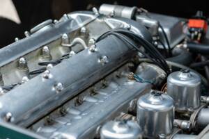 Image 40/48 de Jaguar Type E 4.2 (1965)